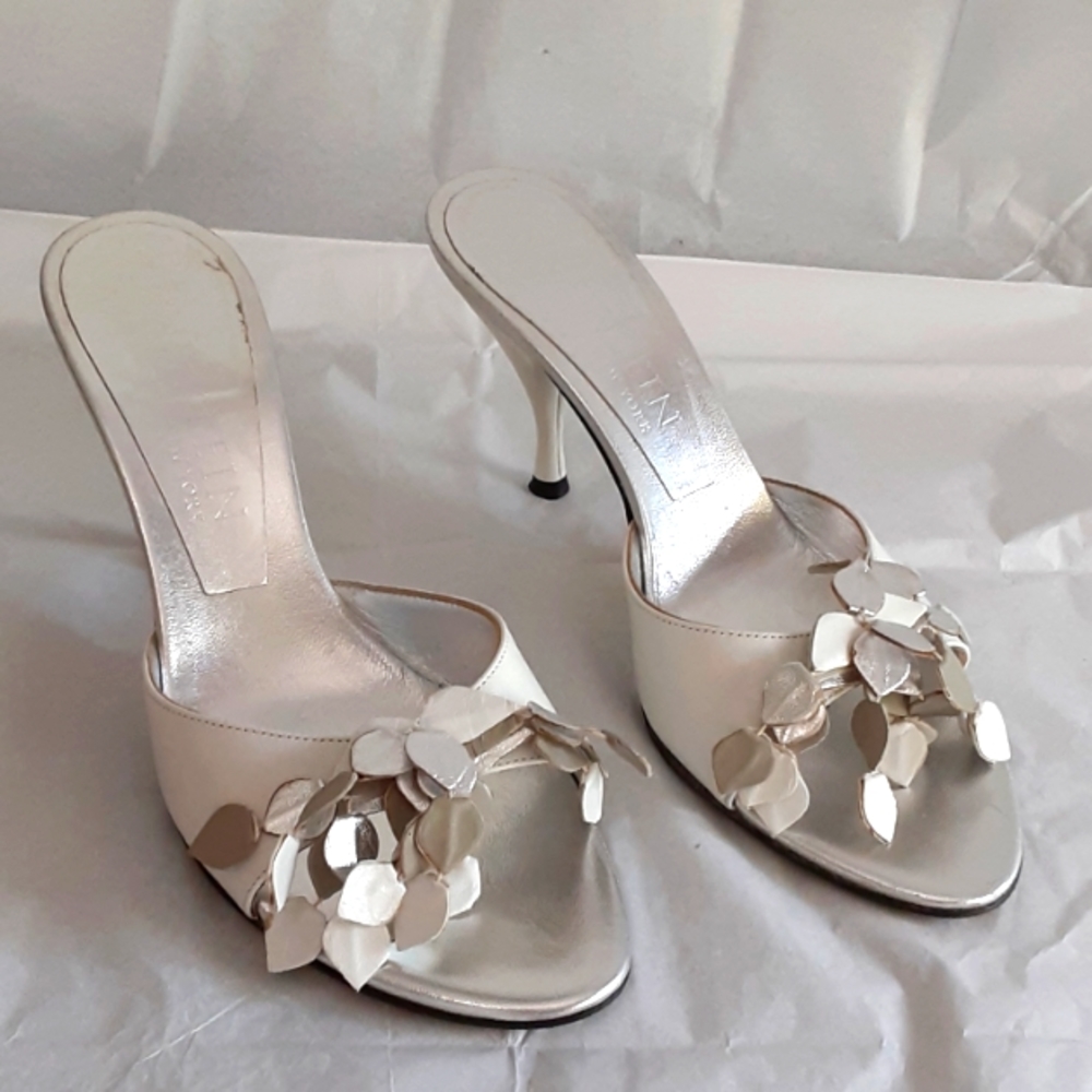 Anne Klein white and silver shoes, size 7 M , heel 3 inch.